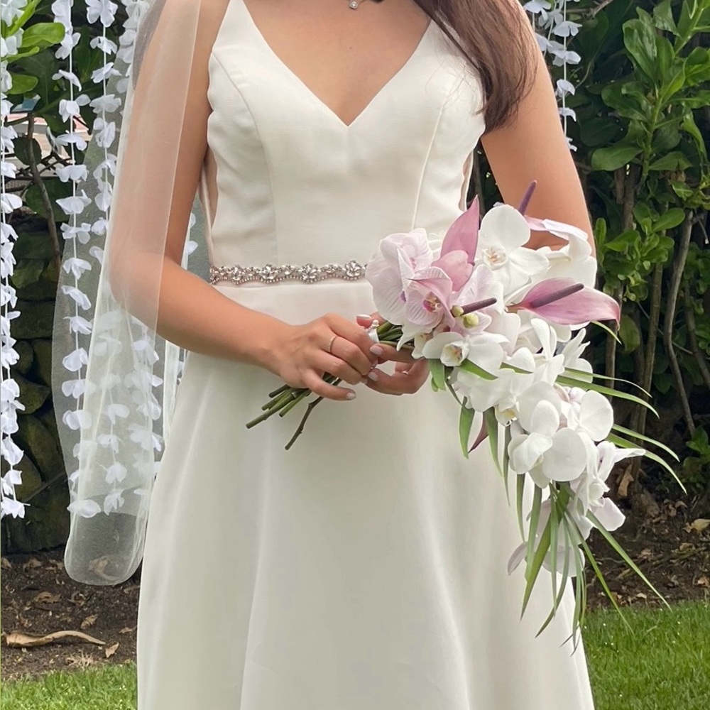 Elegant White Wedding Dress